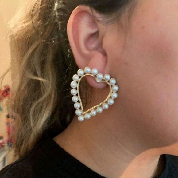 Gold Hoop heart earrings white faux pearl boho drop beaded coquette 💖2/$30 - Picture 4 of 16
